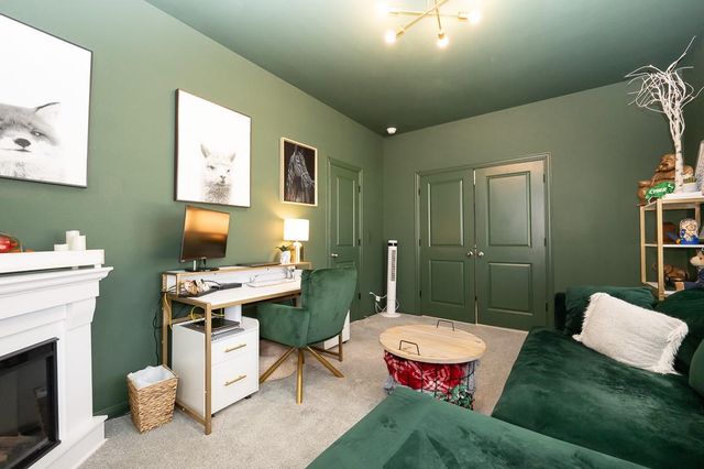 225 Villars DR, Salado, TX 76571