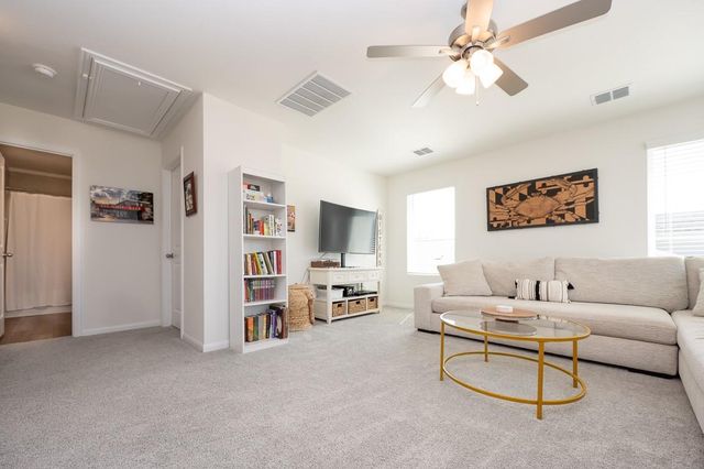 225 Villars DR, Salado, TX 76571