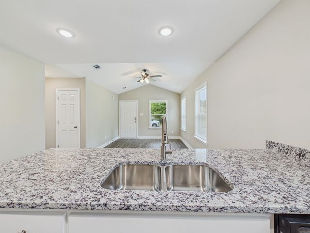 4903.5 Rose lane, Jacksonville, AR 72076