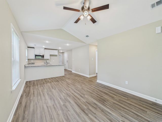 4903.5 Rose lane, Jacksonville, AR 72076