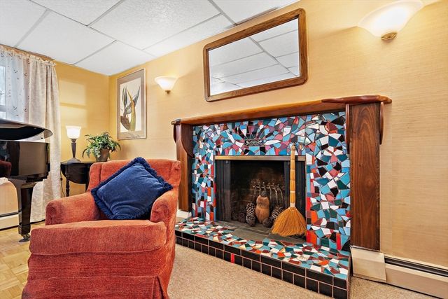 352 Taylor Rd, Stow, MA 01775