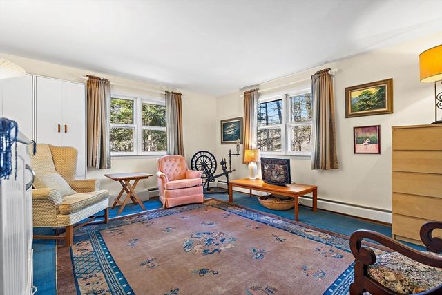 352 Taylor Rd, Stow, MA 01775