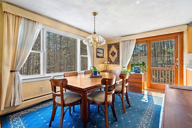 352 Taylor Rd, Stow, MA 01775