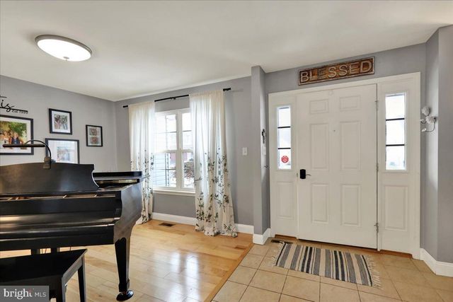 2508 JOHN HENRY DR, Reading, PA 19608