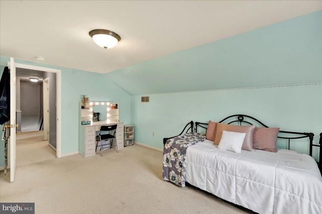 2508 JOHN HENRY DR, Reading, PA 19608