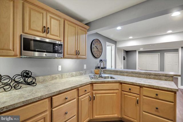 2508 JOHN HENRY DR, Reading, PA 19608