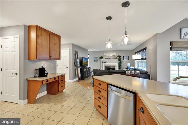 2508 JOHN HENRY DR, Reading, PA 19608