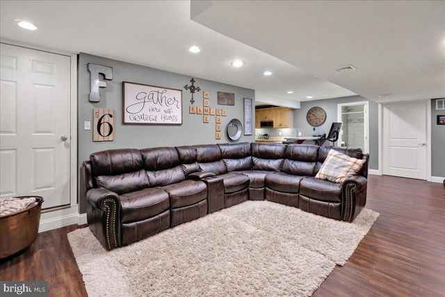 2508 JOHN HENRY DR, Reading, PA 19608