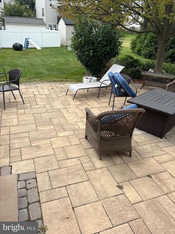 2508 JOHN HENRY DR, Reading, PA 19608