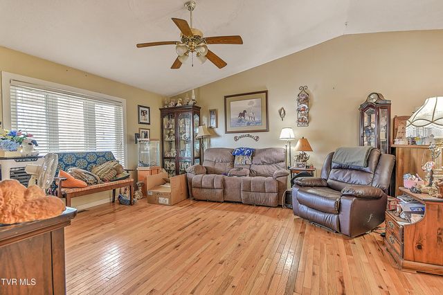 154 Slate Hill Road, Telford, TN 37690