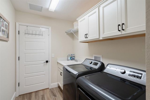 595 RANDALL ROAD, The Villages, FL 32163