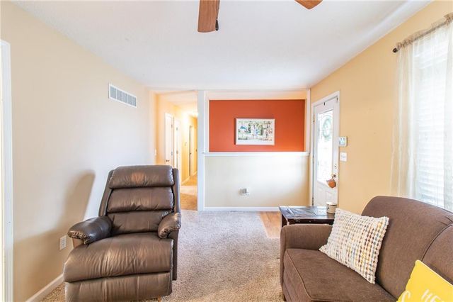 206 S Ridgeview Drive, Warrensburg, MO 64093