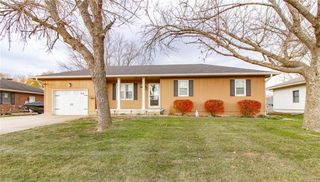 206 S Ridgeview Drive, Warrensburg, MO 64093