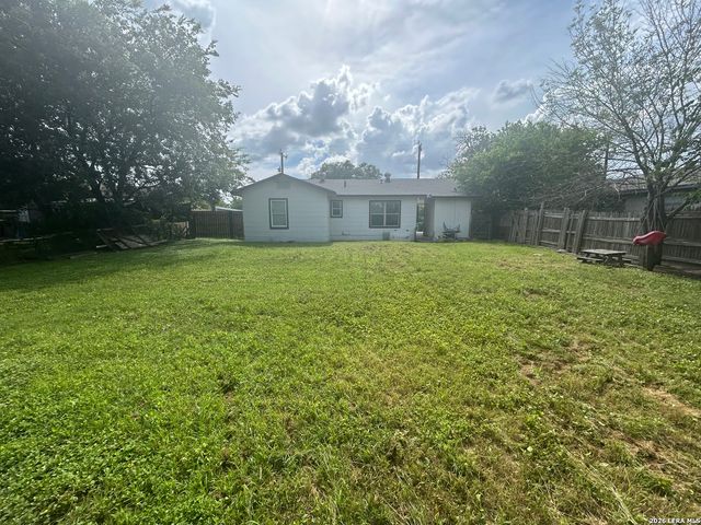 7134 GLENDORA AVE, San Antonio, TX 78218