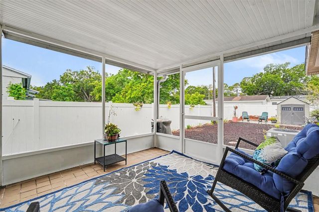 10308 N OAKLEAF AVENUE, Tampa, FL 33612