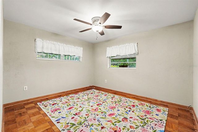 10308 N OAKLEAF AVENUE, Tampa, FL 33612