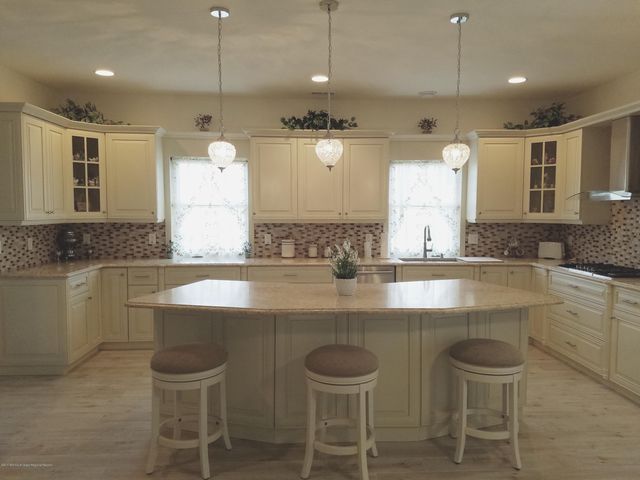 12 Cindy Court, Howell, NJ 07731