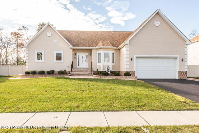 12 Cindy Court, Howell, NJ 07731