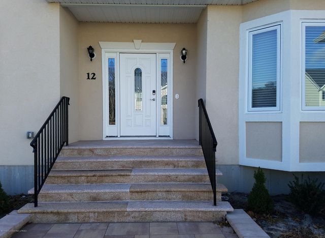 12 Cindy Court, Howell, NJ 07731