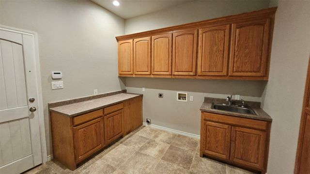 4260 Monroe Drive, Midlothian, TX 76065