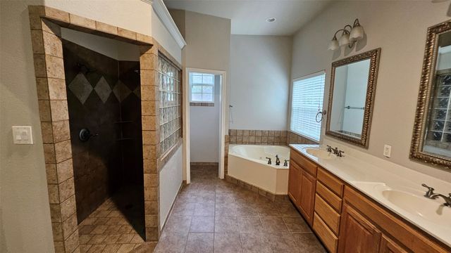 4260 Monroe Drive, Midlothian, TX 76065