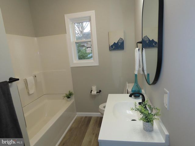 2321 DIAMOND ST, Wilmington, DE 19804