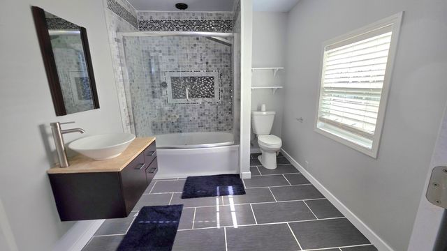 205 W Pearl Street, Hamlet, IN 46532