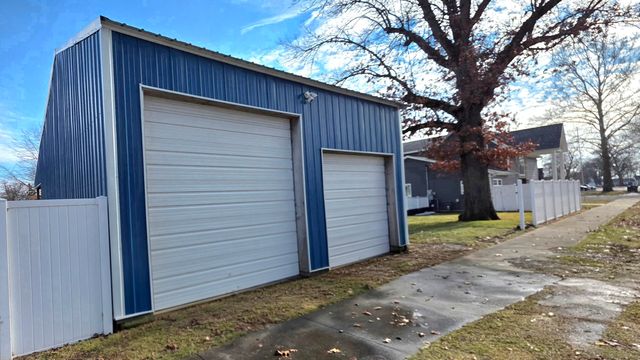 205 W Pearl Street, Hamlet, IN 46532