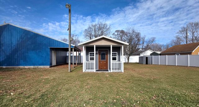 205 W Pearl Street, Hamlet, IN 46532