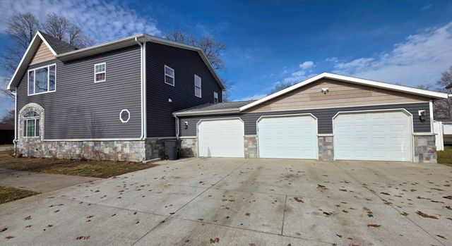 205 W Pearl Street, Hamlet, IN 46532