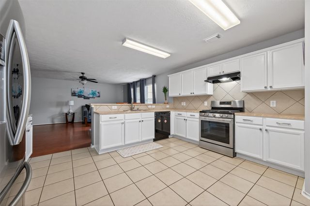 15006 Sunset Villa Court, Humble, TX 77396