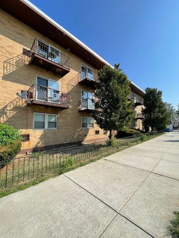 720 Bennington 210, Boston, MA 02128