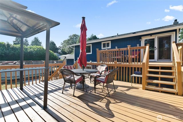 5701 38th Court SE, Lacey, WA 98503