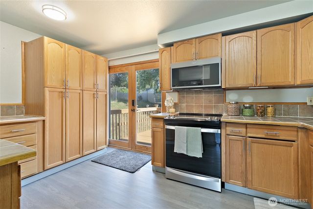 5701 38th Court SE, Lacey, WA 98503