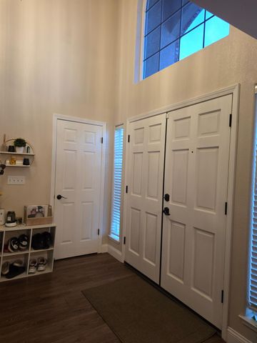 4950 W Minarets Avenue, Fresno, CA 93722