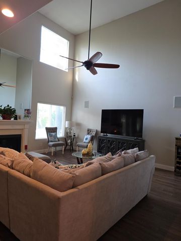 4950 W Minarets Avenue, Fresno, CA 93722