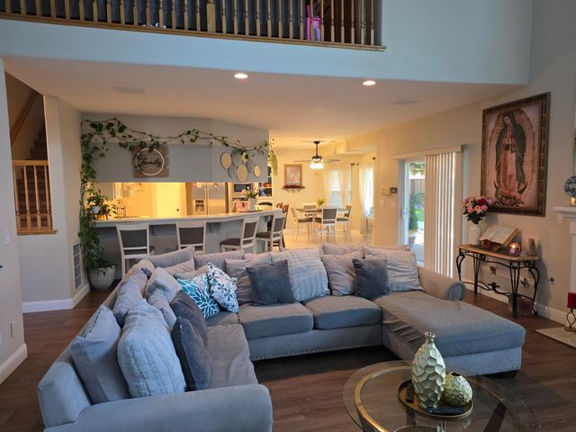 4950 W Minarets Avenue, Fresno, CA 93722