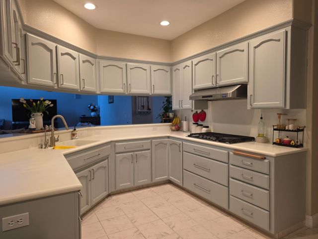4950 W Minarets Avenue, Fresno, CA 93722