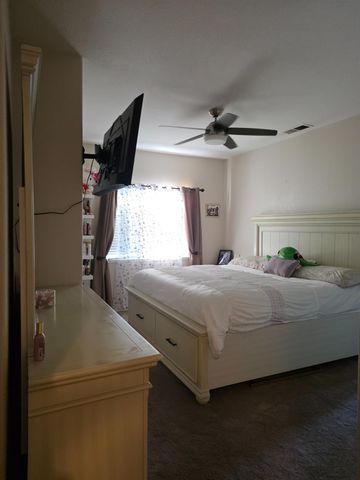 4950 W Minarets Avenue, Fresno, CA 93722