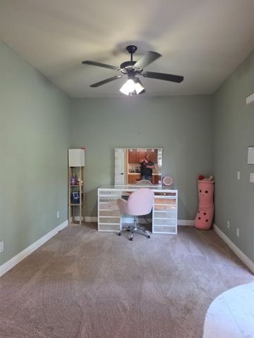 4950 W Minarets Avenue, Fresno, CA 93722