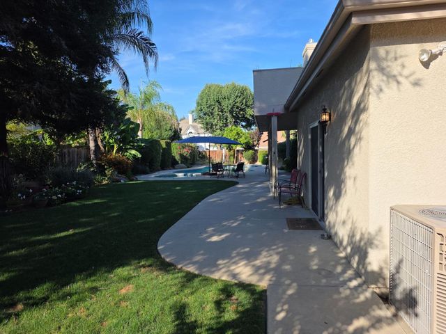 4950 W Minarets Avenue, Fresno, CA 93722