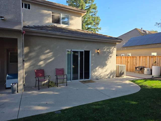 4950 W Minarets Avenue, Fresno, CA 93722