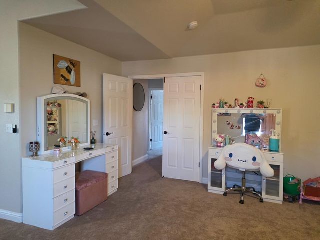 4950 W Minarets Avenue, Fresno, CA 93722
