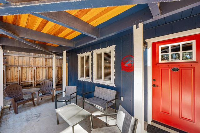 727 Elysian Boulevard, Big Bear, CA 92314