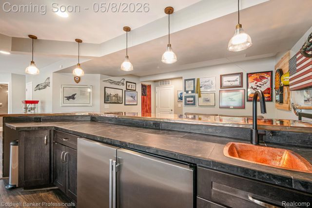 50405 Eisenhower Drive, Canton Charter Township, MI 48188