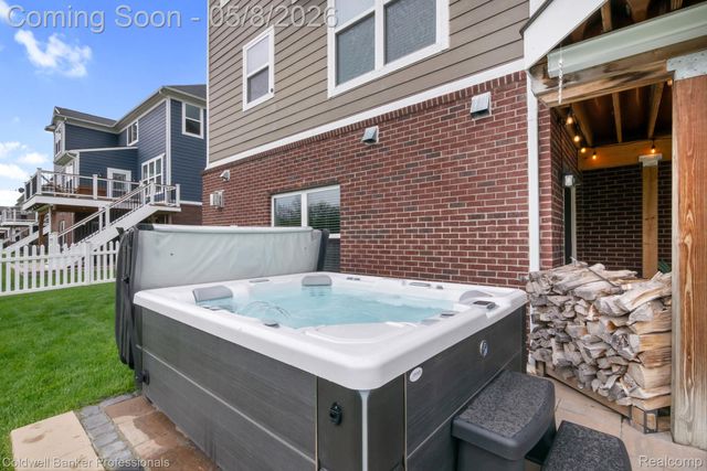 50405 Eisenhower Drive, Canton Charter Township, MI 48188