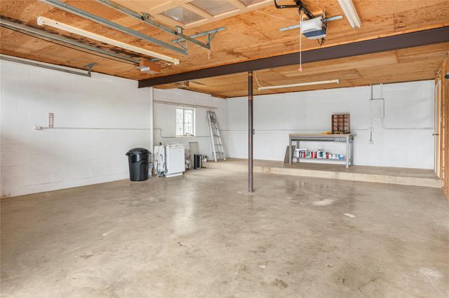 1191 Dawnridge DR, Canyon Lake, TX 78133