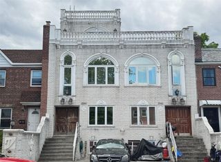 20-42 26 Street, Astoria, NY 11105