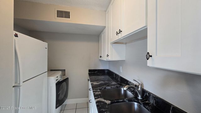 50 Needle Boulevard 6, Merritt Island, FL 32953