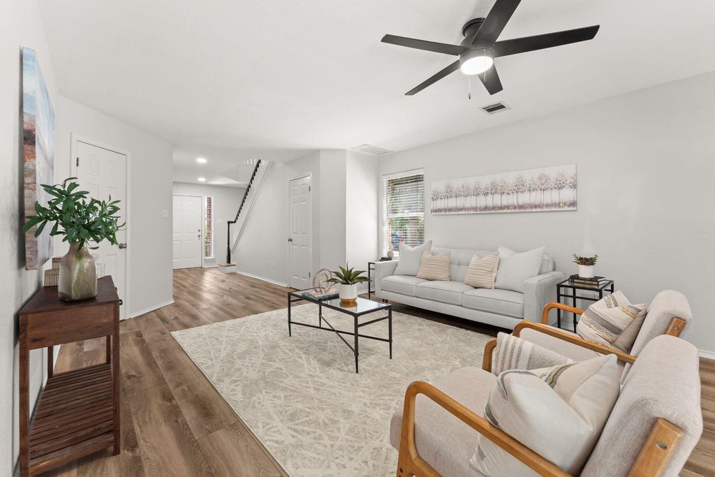 1401 Wheatfall LN, Austin, TX 78748